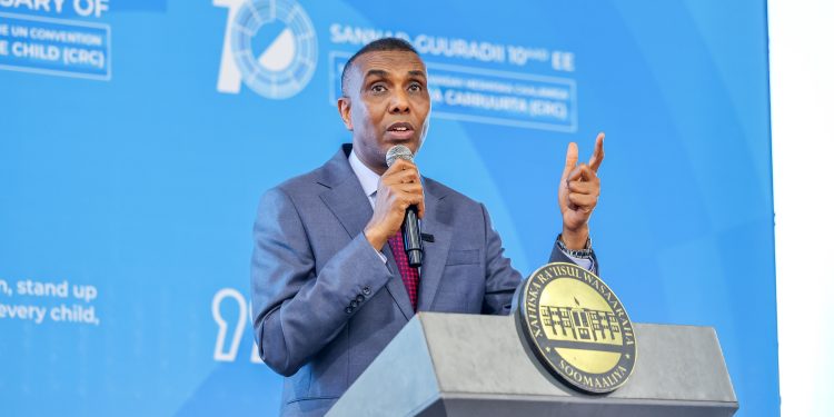 Ra’iisul Wasaare Xamsa: “Si dalkeennu mustaqbal u yeesho, waxaa fure u ah in ilmaha Soomaaliyeed mustaqbal wanaagsan loo abuuro”.