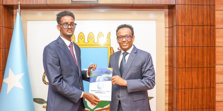 Agaasimaha cusub ee Warfaafinta Xafiiska Ra’iisul Wasaaraha oo xilka la wareegay