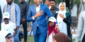 Ra’iisul Wasaare Xamsa Cabdi Barre oo Ka Qayb Galay Afur loo Sameeyay Agoonta Qaranka, Kuna Adkeeyay Daryeelkooda iyo Dhismaha Mustaqbalka Carruurta Soomaaliyeed