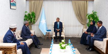 Ra’iisul Wasaare Xamsa oo xafiiskiisa ku qaabilay Danjiraha Dowladda Kenya u qaabilsan Soomaaliya